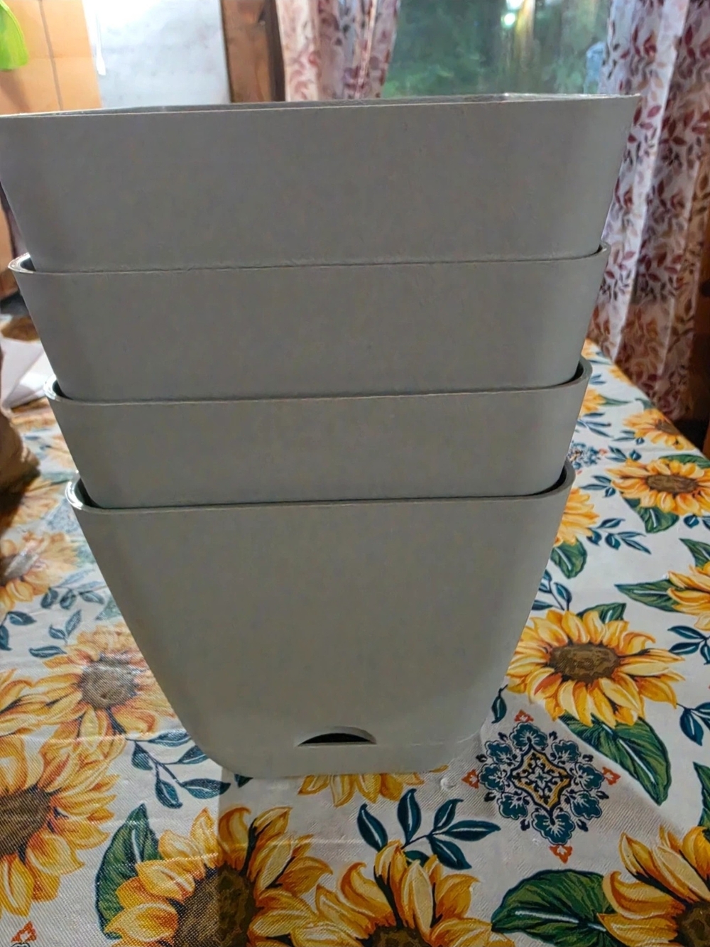 4pk Light Gray Planter Set
